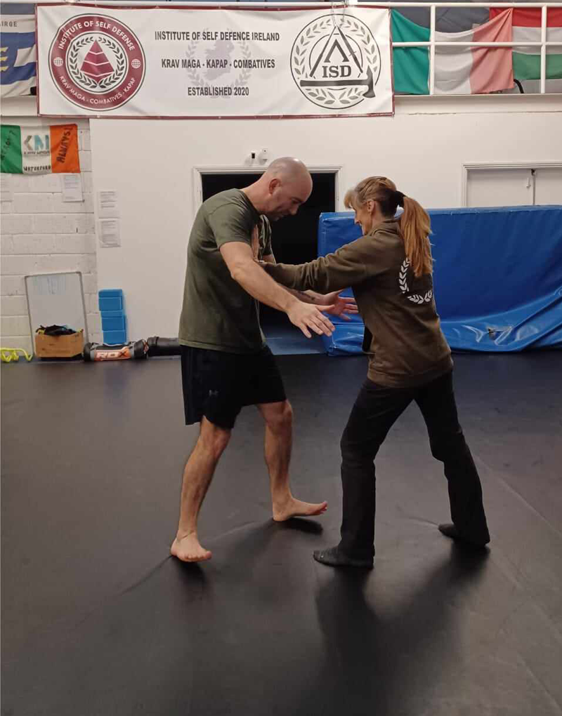 ISD- Self-defence instructors demonstrate techniques